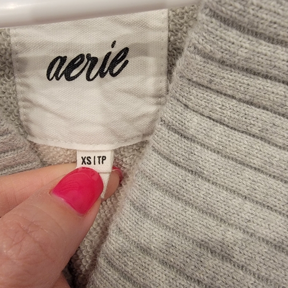 Aerie Light Gray V-Neck Hooded Sweater Size XS - Picture 2 of 3